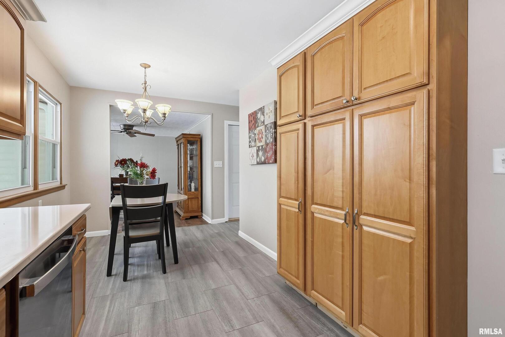 1840 37th Street Moline, IL 61265 - Photo 11 of 38