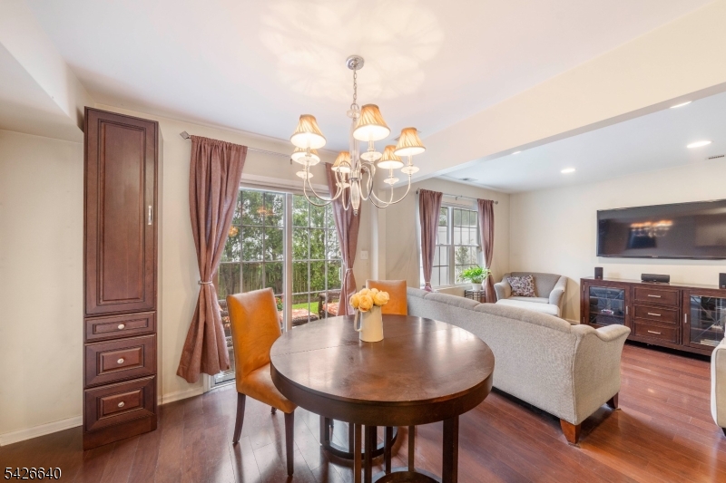 38 Angela Way Berkeley Heights, NJ 07922 - Photo 4 of 22