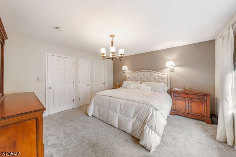 38 Angela Way Berkeley Heights, NJ 07922 - Photo 10 of 22