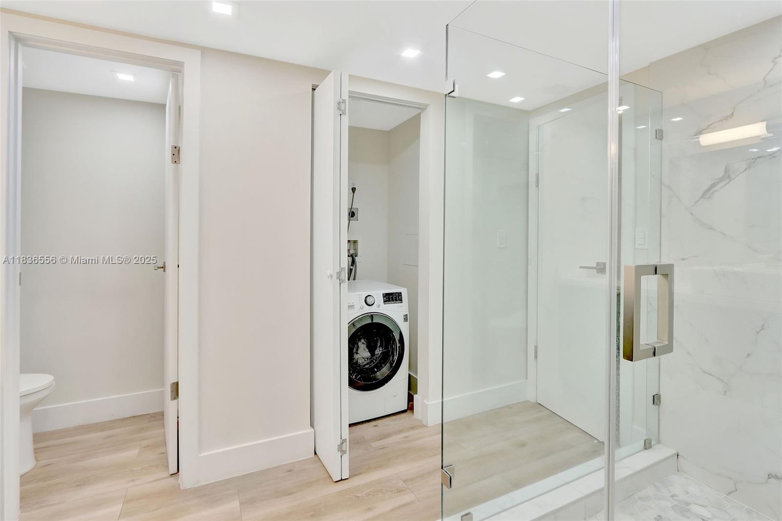 1121 Crandon Boulevard, Unit E708 Key Biscayne, FL 33149 - Photo 14 of 36