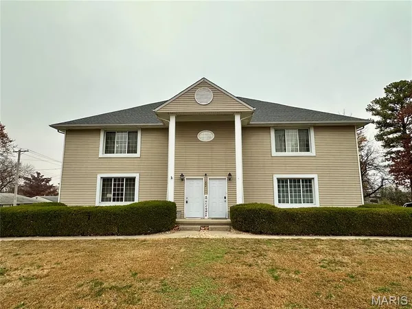 $1,750 | 202 West Delmar Avenue, Unit B, Godfrey, IL 62035