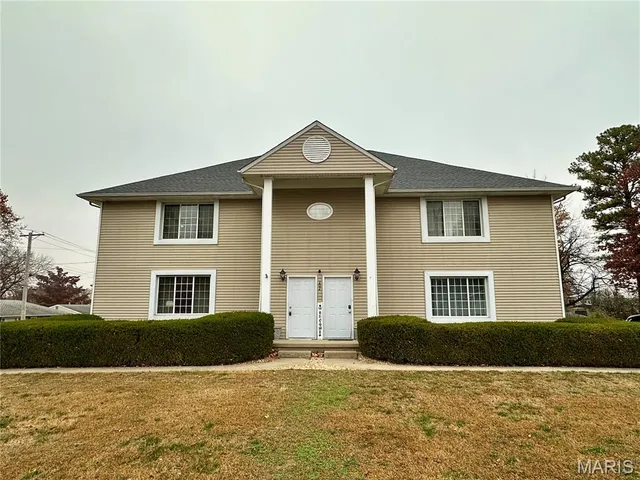 $1,850 | 202 West Delmar Avenue, Unit B, Godfrey, IL 62035