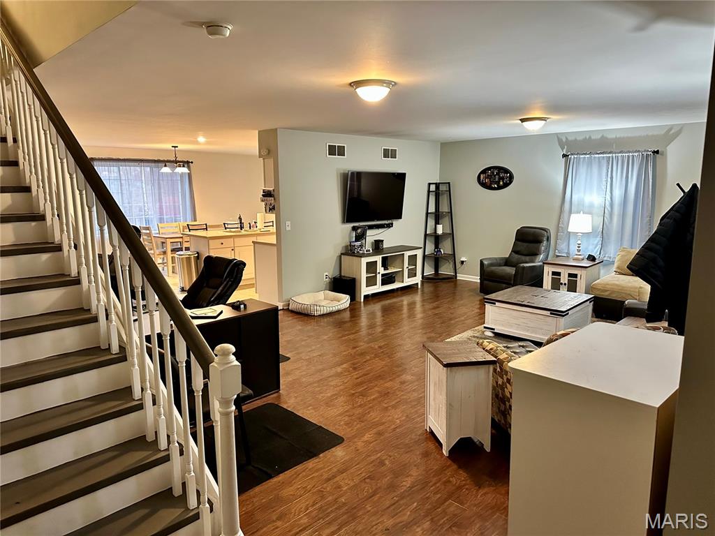 202 West Delmar Avenue, Unit B Godfrey, IL 62035 - Photo 6 of 31