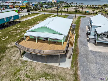 $719,000 | 1890 Highway 1, Grand Isle, LA 70358