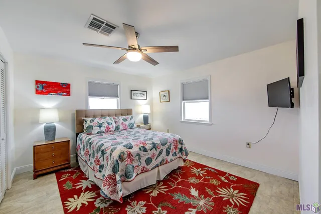 $719,000 | 1890 Highway 1, Grand Isle, LA 70358