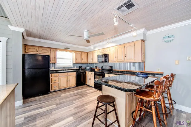 $719,000 | 1890 Highway 1, Grand Isle, LA 70358