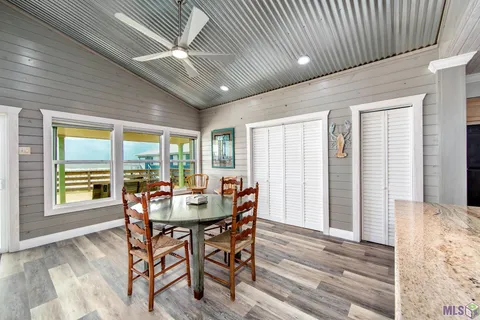 $719,000 | 1890 Highway 1, Grand Isle, LA 70358