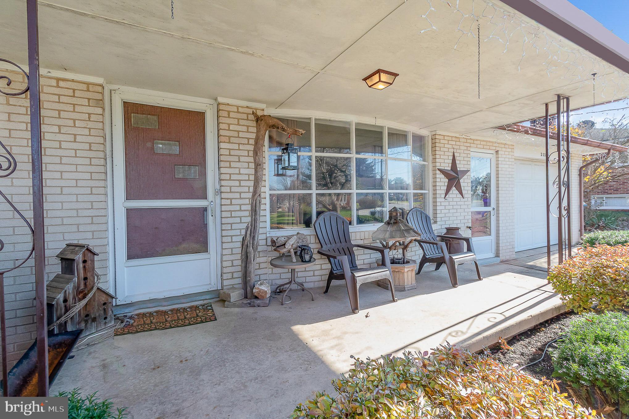 2339 Redwood Road York, PA 17408 - Photo 3 of 25