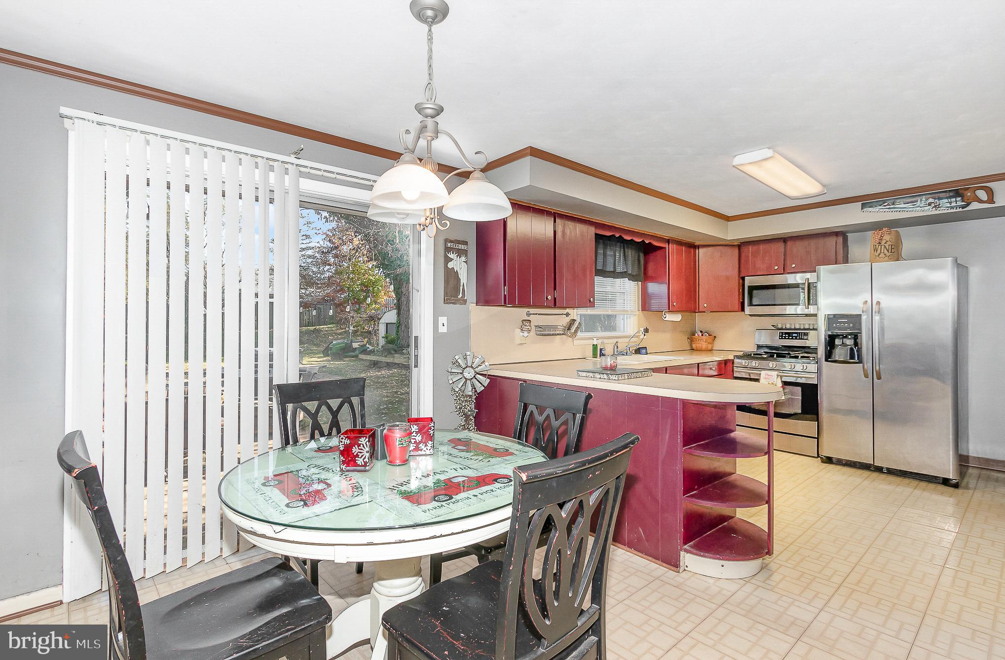 2339 Redwood Road York, PA 17408 - Photo 8 of 25