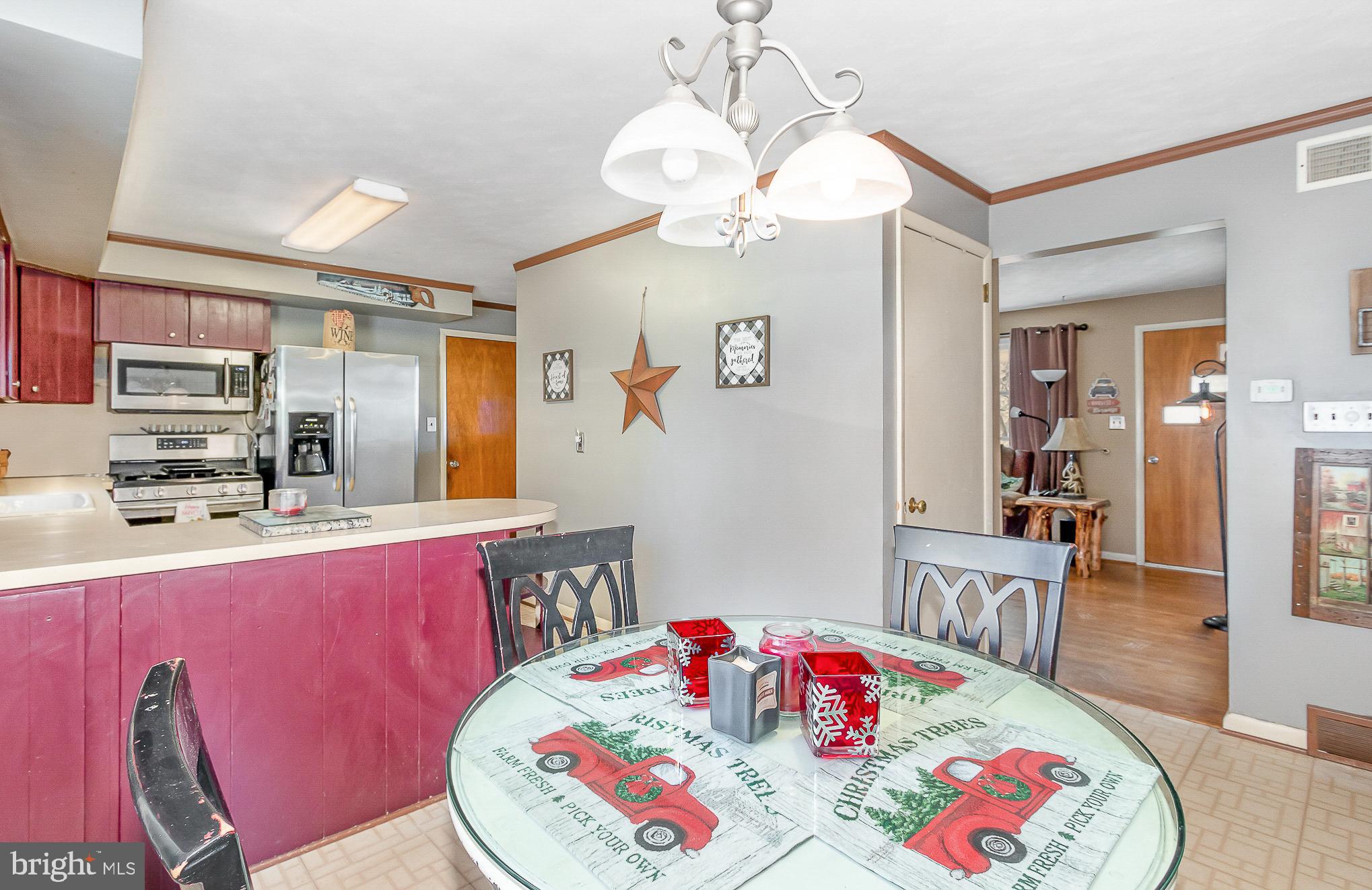 2339 Redwood Road York, PA 17408 - Photo 9 of 25