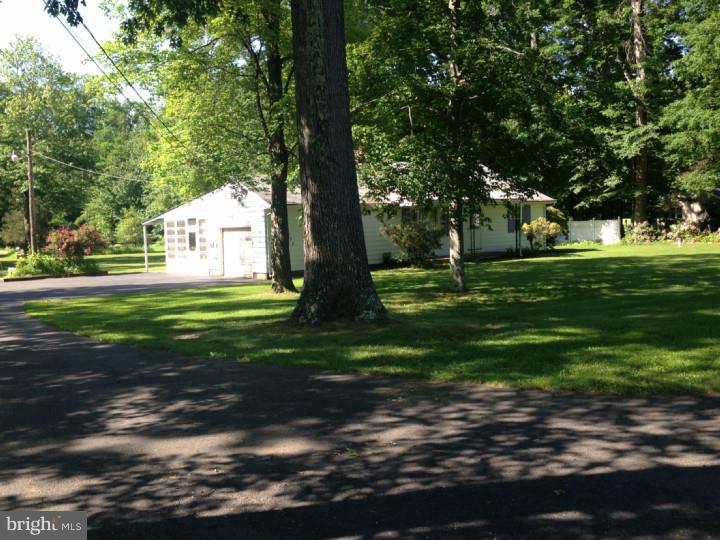 277 Edgebrook Road Hamilton, NJ 08691 - Photo 2 of 13