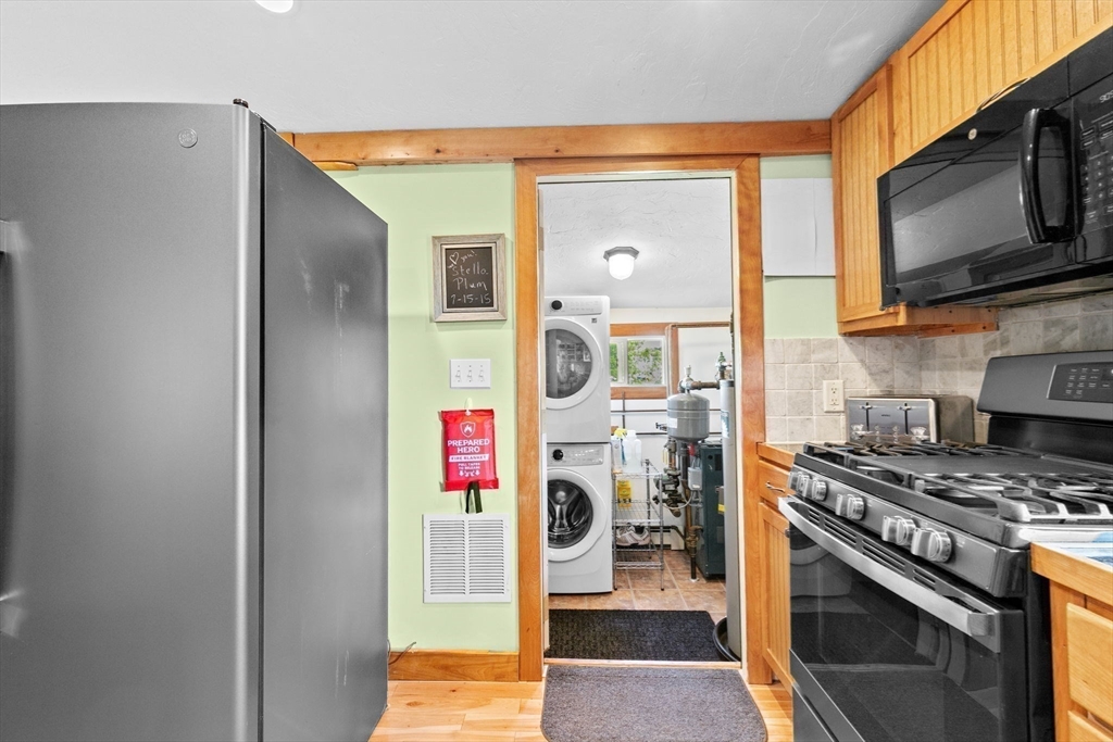 13 Elcott Road Quincy, MA 02169 - Photo 16 of 41 Gallery Image 16