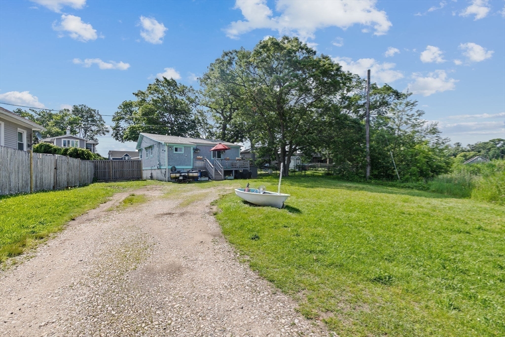 13 Elcott Road Quincy, MA 02169 - Photo 9 of 41 Gallery Image 9