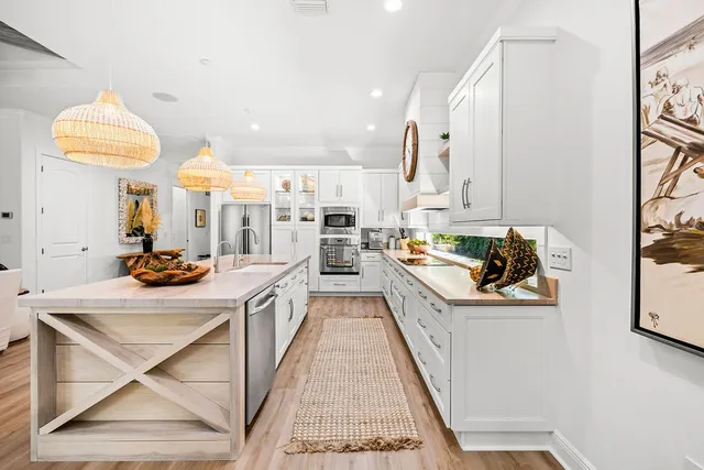 $1,999,000 | 416 Conn Way, Vero Beach, FL 32963