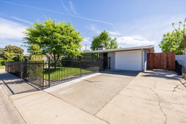$420,000 | 3626 Milton Way, North Highlands, CA 95660