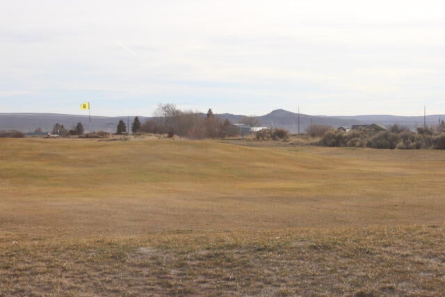 58009 Maple Circle Road Christmas Valley, OR 97641 - Photo 31 of 38 View of 8th hole