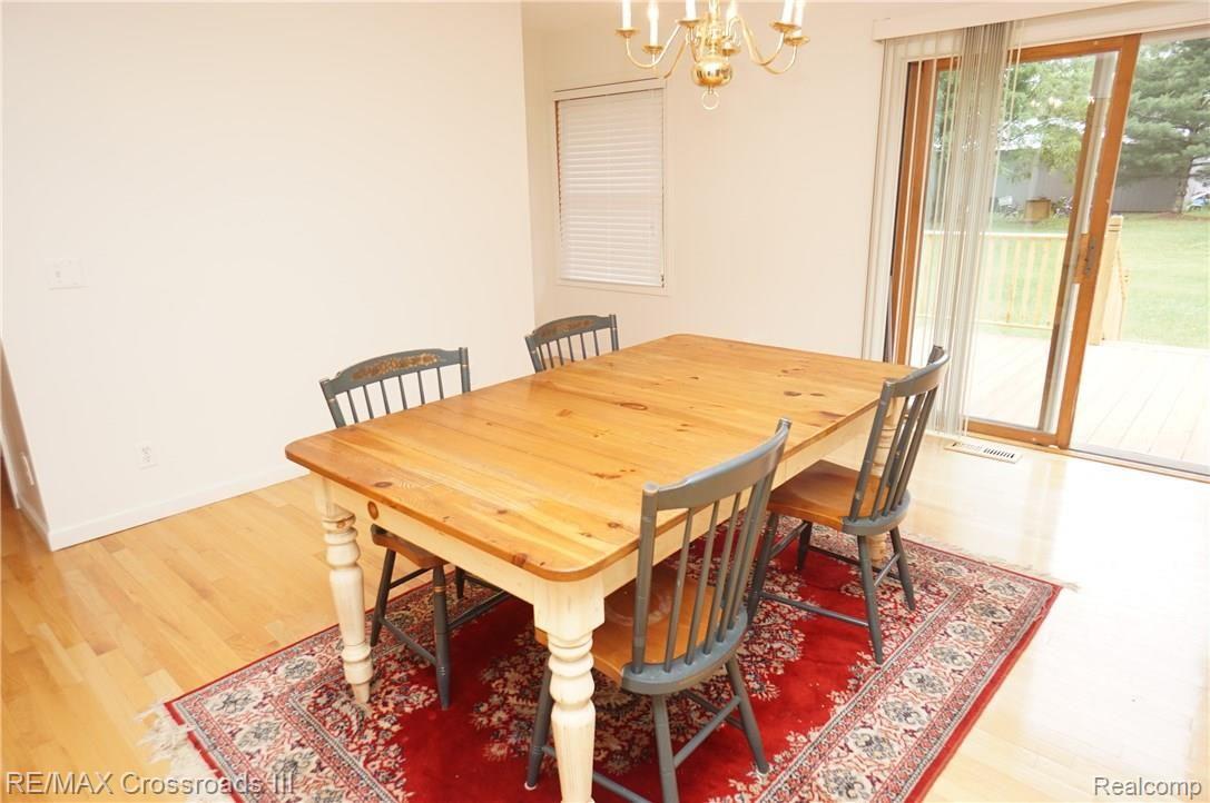 19234 Sumpter Road Belleville, MI 48111 - Photo 7 of 31 Dining Room