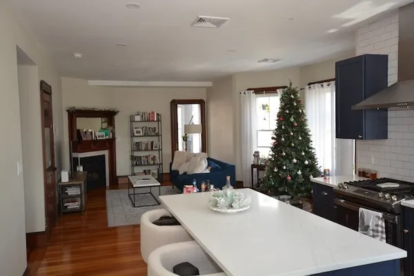 $3,350 | 35 Lincoln Street, Unit 2, Winthrop, MA 02152