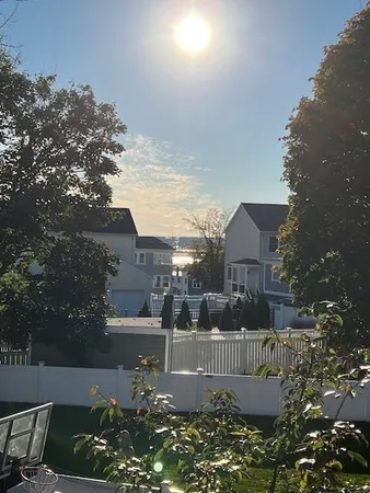 $3,350 | 35 Lincoln Street, Unit 2, Winthrop, MA 02152