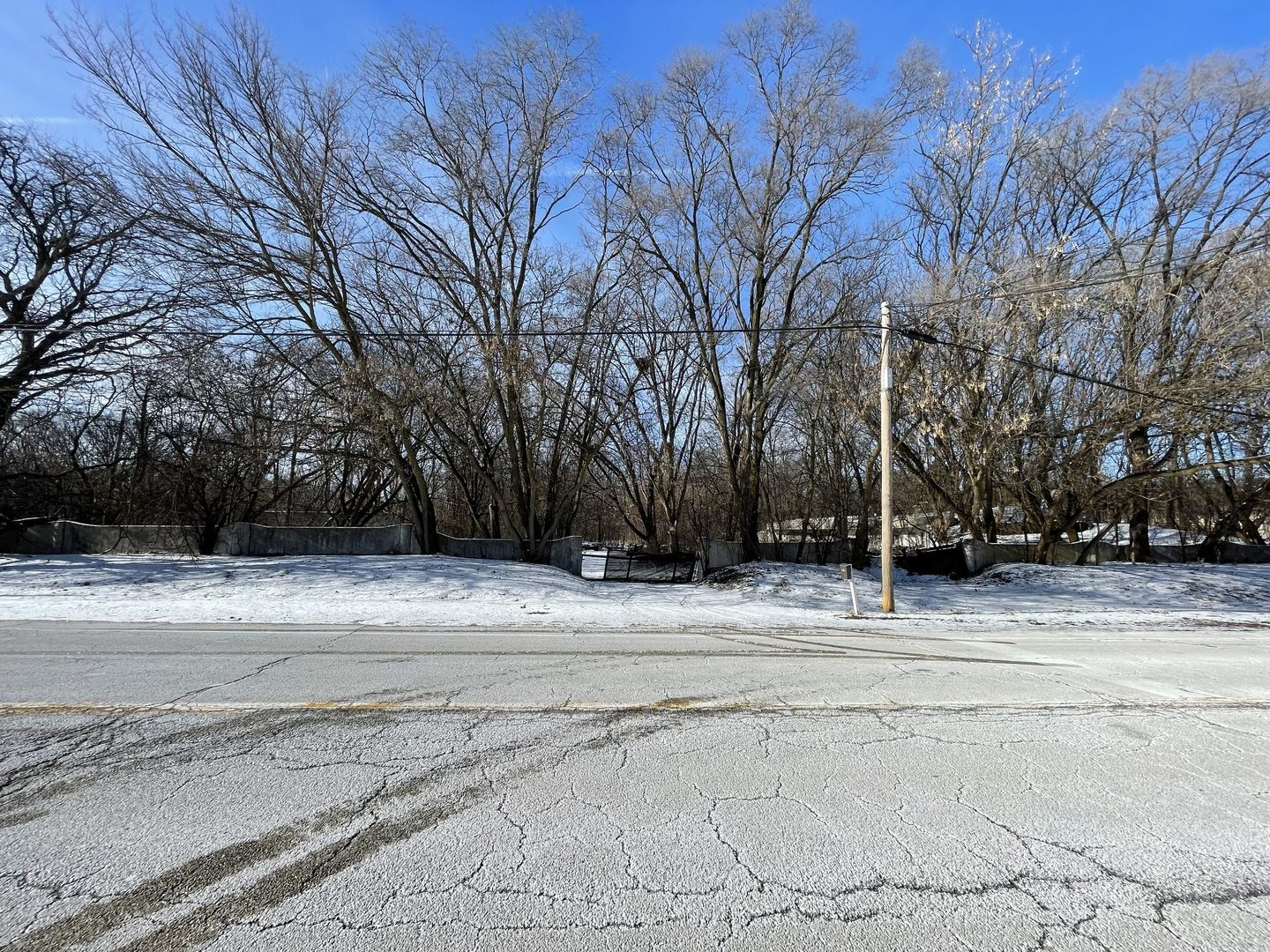 468-470 East River Road Des Plaines, IL 60016 - Photo 2 of 10