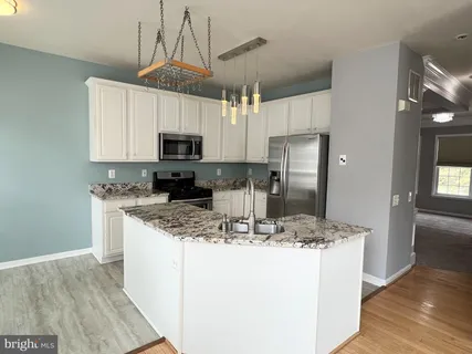 $3,200 | 22464 Maison Carree Square, Ashburn, VA 20148