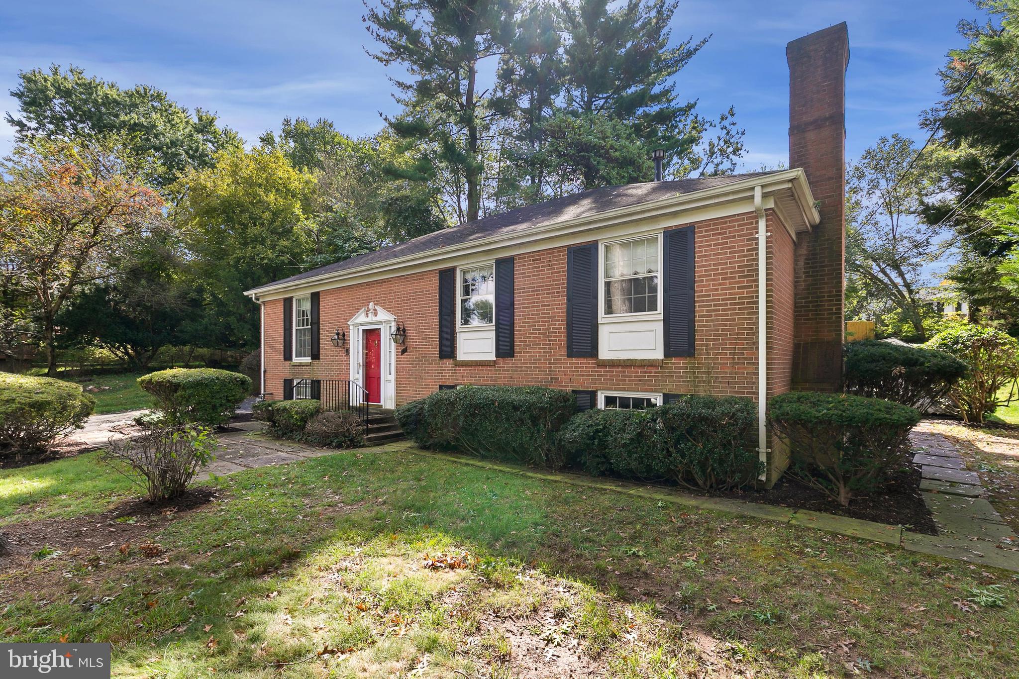 4 Locksley Court Silver Spring, MD 20904 - Photo 2 of 60 Gallery Image 2