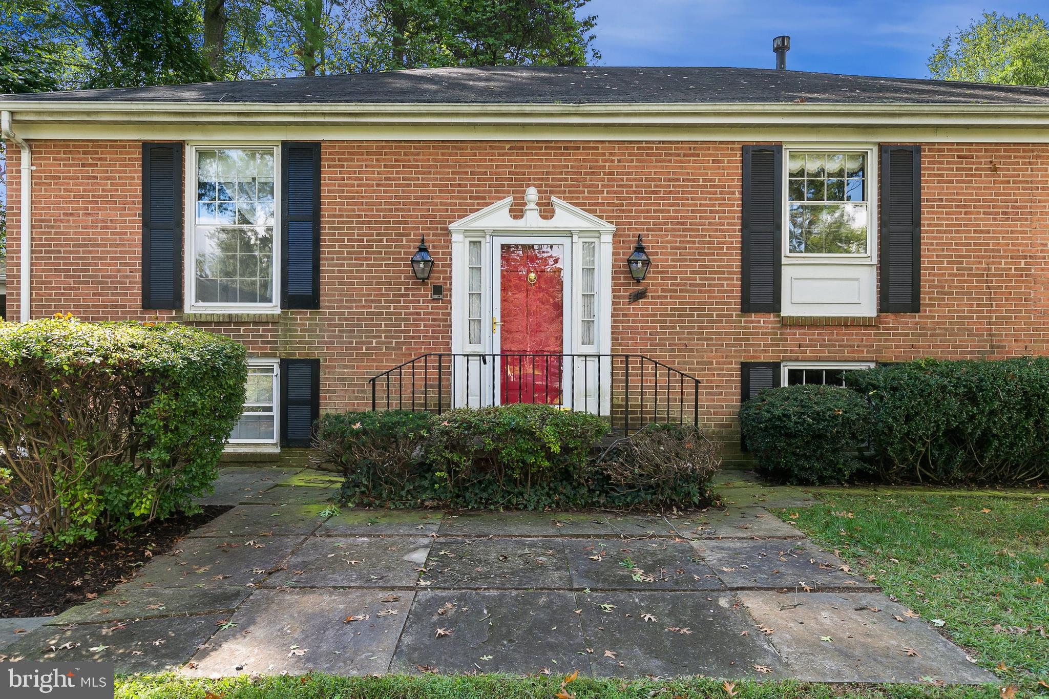 4 Locksley Court Silver Spring, MD 20904 - Photo 5 of 60 Gallery Image 5