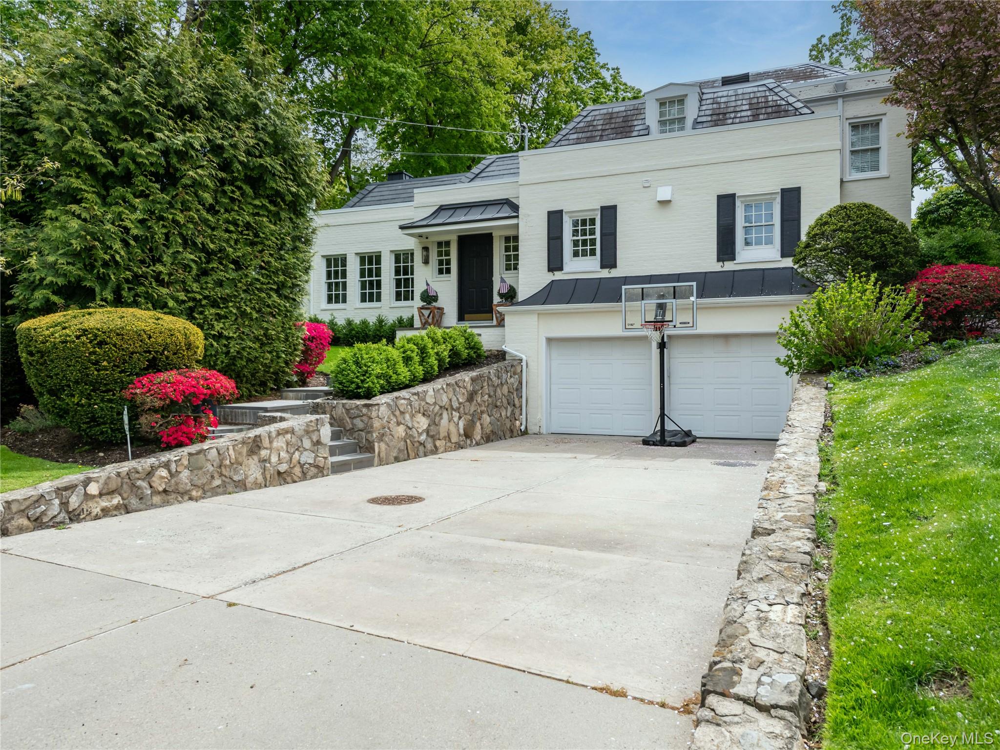 140 Remington Road Manhasset, NY 11030 - Photo 32 of 32 Gallery Image 32