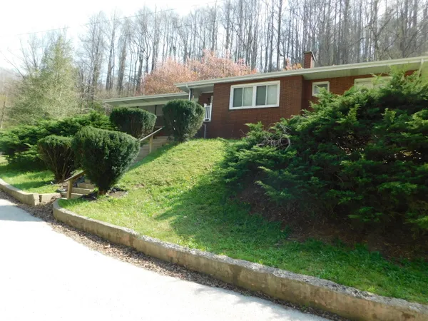 $115,900 | 116 Wolf Hollow Road, Baxter, KY 40806