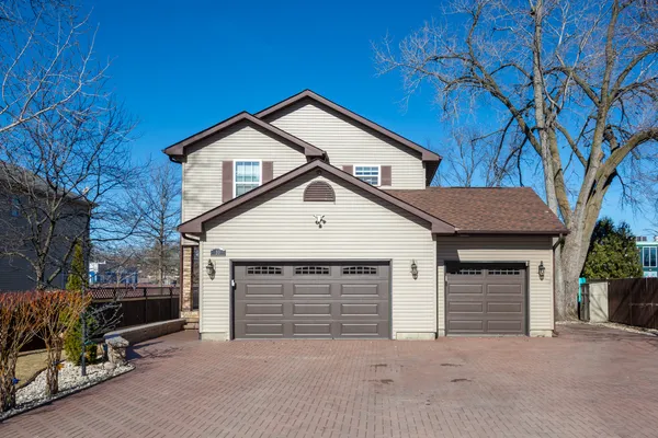 $540,000 | 10 Matts Road, Fox Lake, IL 60020