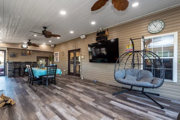 $540,000 | 10 Matts Road, Fox Lake, IL 60020