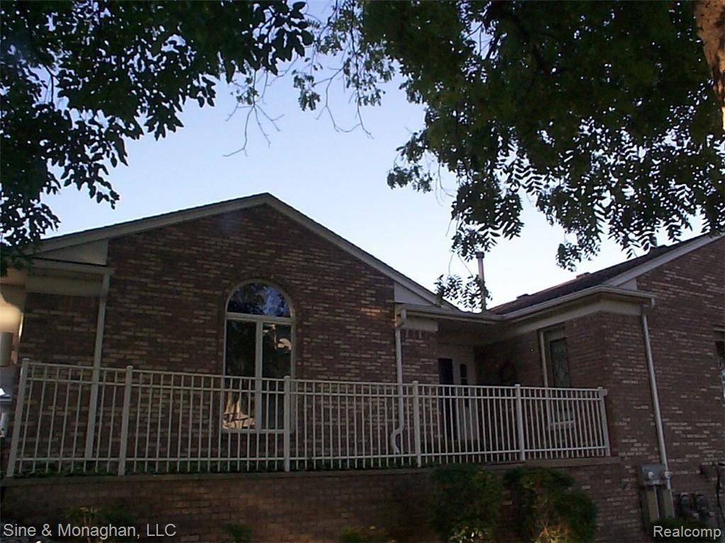 1935 River Road, Unit 23 St. Clair, MI 48079 - Photo 68 of 69 67 South side of building & this unit 1935 River #23.JPG