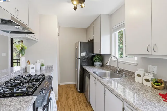 $550,000 | 2137 Arroyo Court, Unit 4, Pleasanton, CA 94588