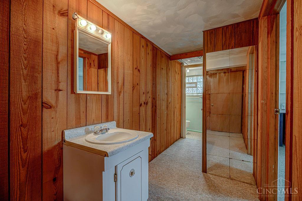 6700 Gaines Road Cincinnati, OH 45247 - Photo 27 of 57