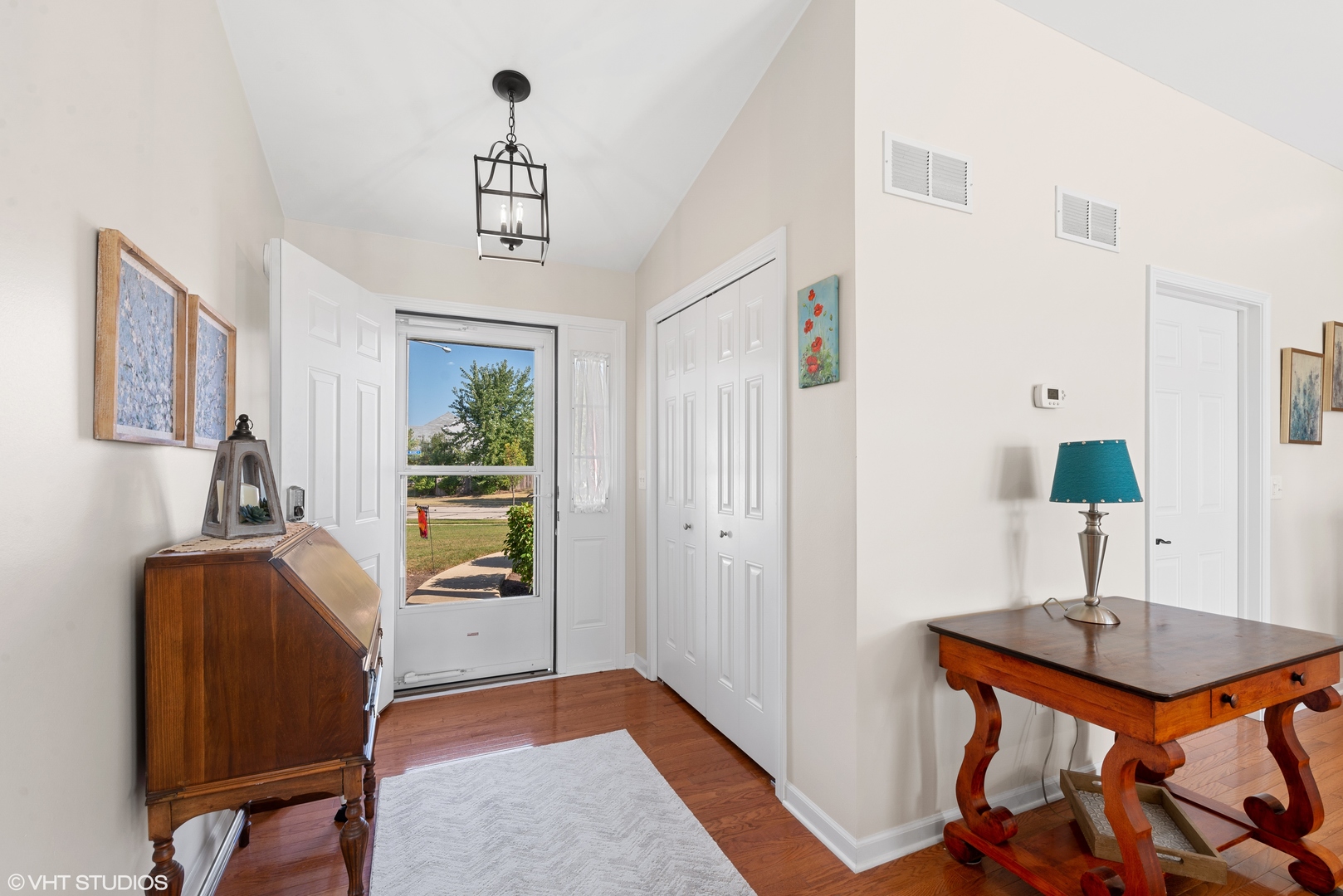 228 Wilkins Road Sycamore, IL 60178 - Photo 3 of 21
