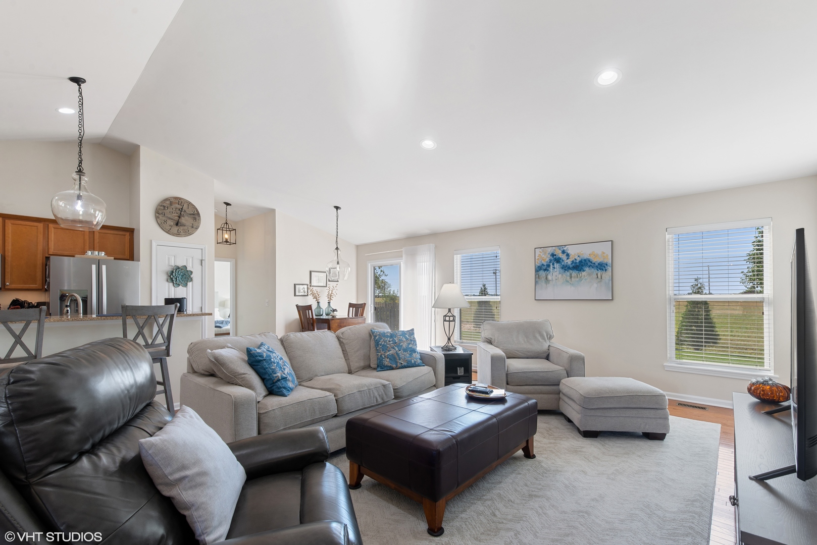 228 Wilkins Road Sycamore, IL 60178 - Photo 4 of 21