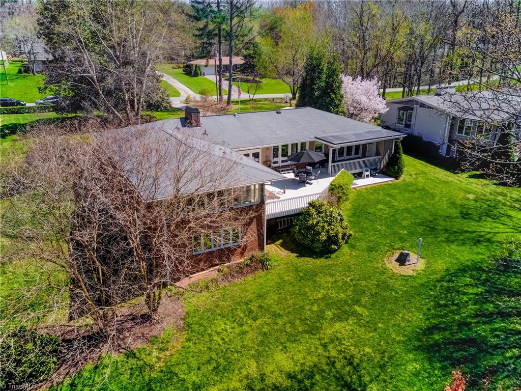 6923 Maynard Road Summerfield, NC 27358 - Photo 4 of 47