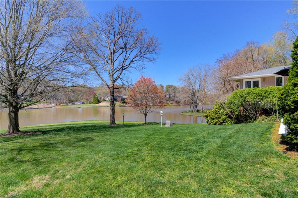 6923 Maynard Road Summerfield, NC 27358 - Photo 6 of 47