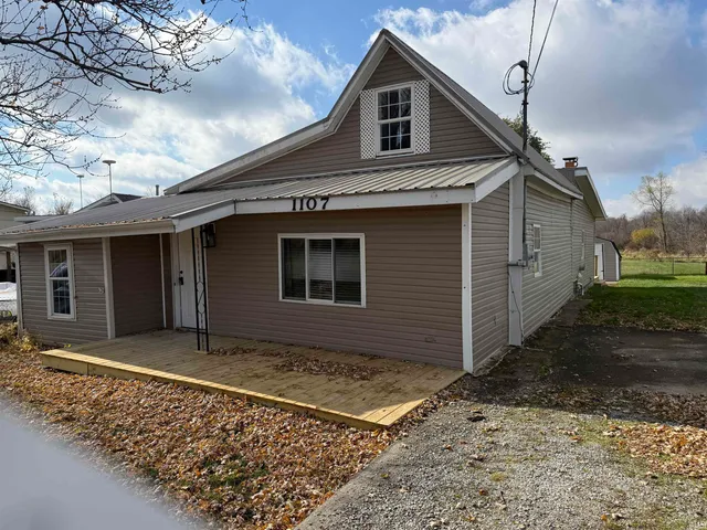 $194,000 | 1107 Lima Road, Kendallville, IN 46755
