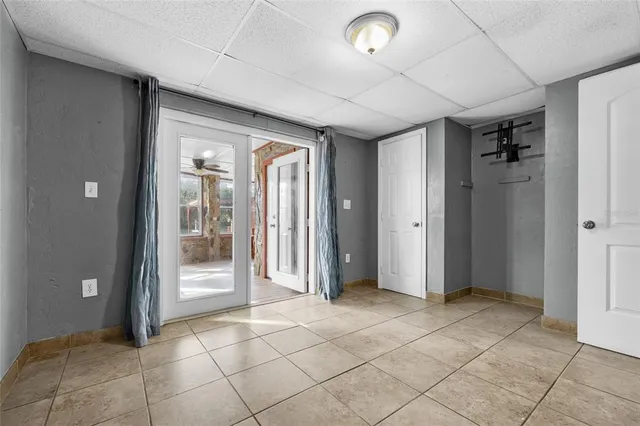 a view of an empty room and window