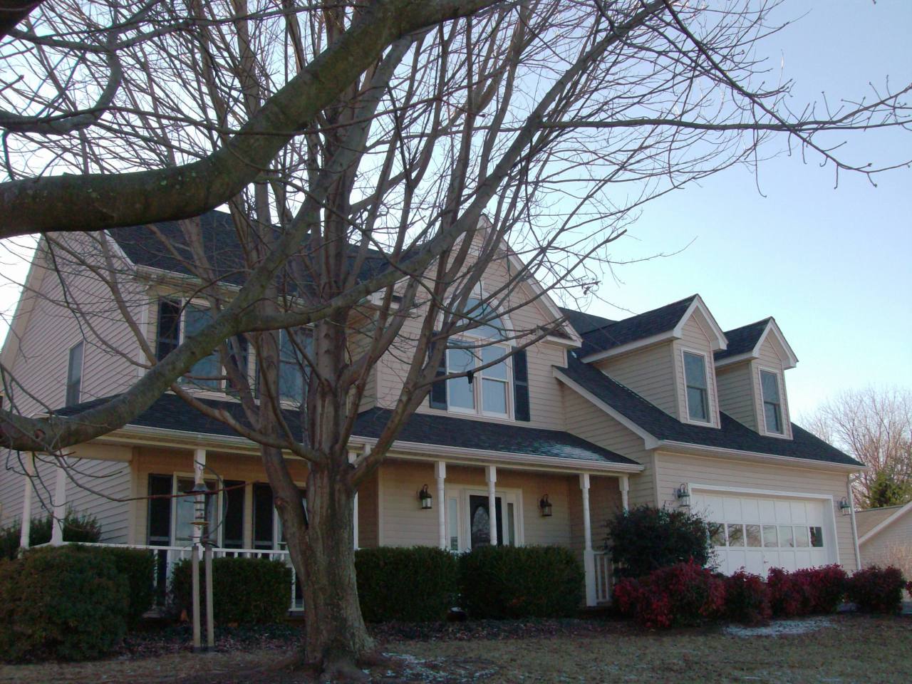364 McIntosh Road Roanoke, VA 24019 - Photo 2 of 26 Another View of HOme