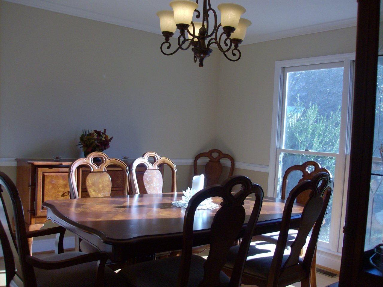 364 McIntosh Road Roanoke, VA 24019 - Photo 12 of 26 Formal Dining Room with Crown Moulding
