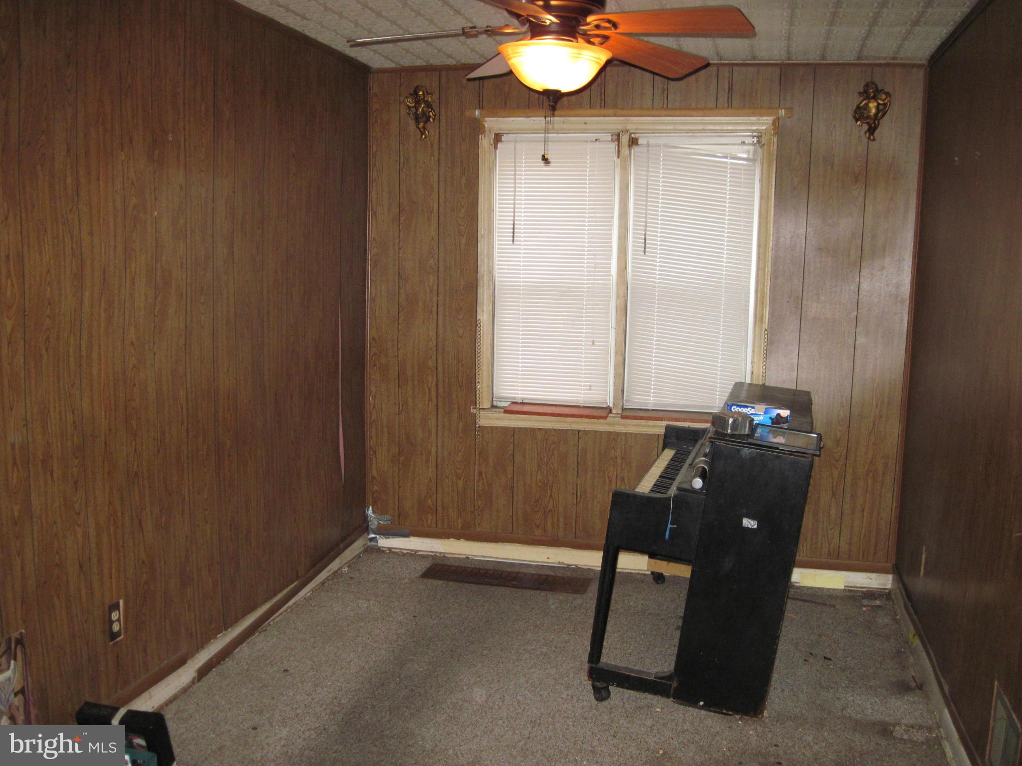 613 Cheraton Road Baltimore, MD 21225 - Photo 3 of 10 Dining Room