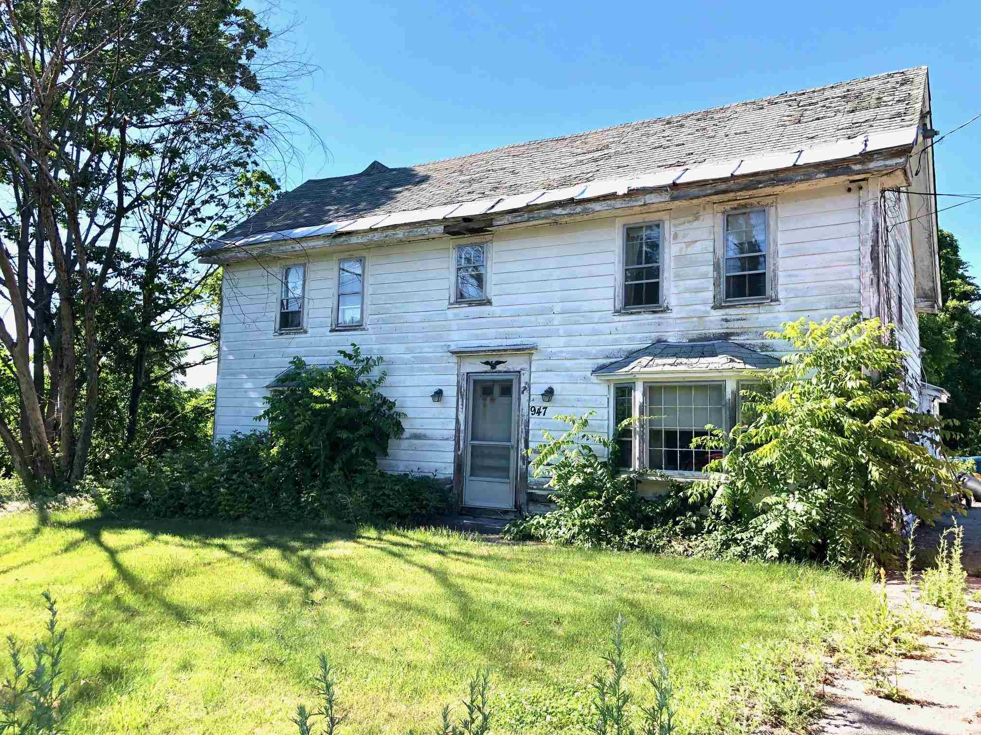 947 Bridge Street Pelham, NH 03076 - Photo 2 of 3
