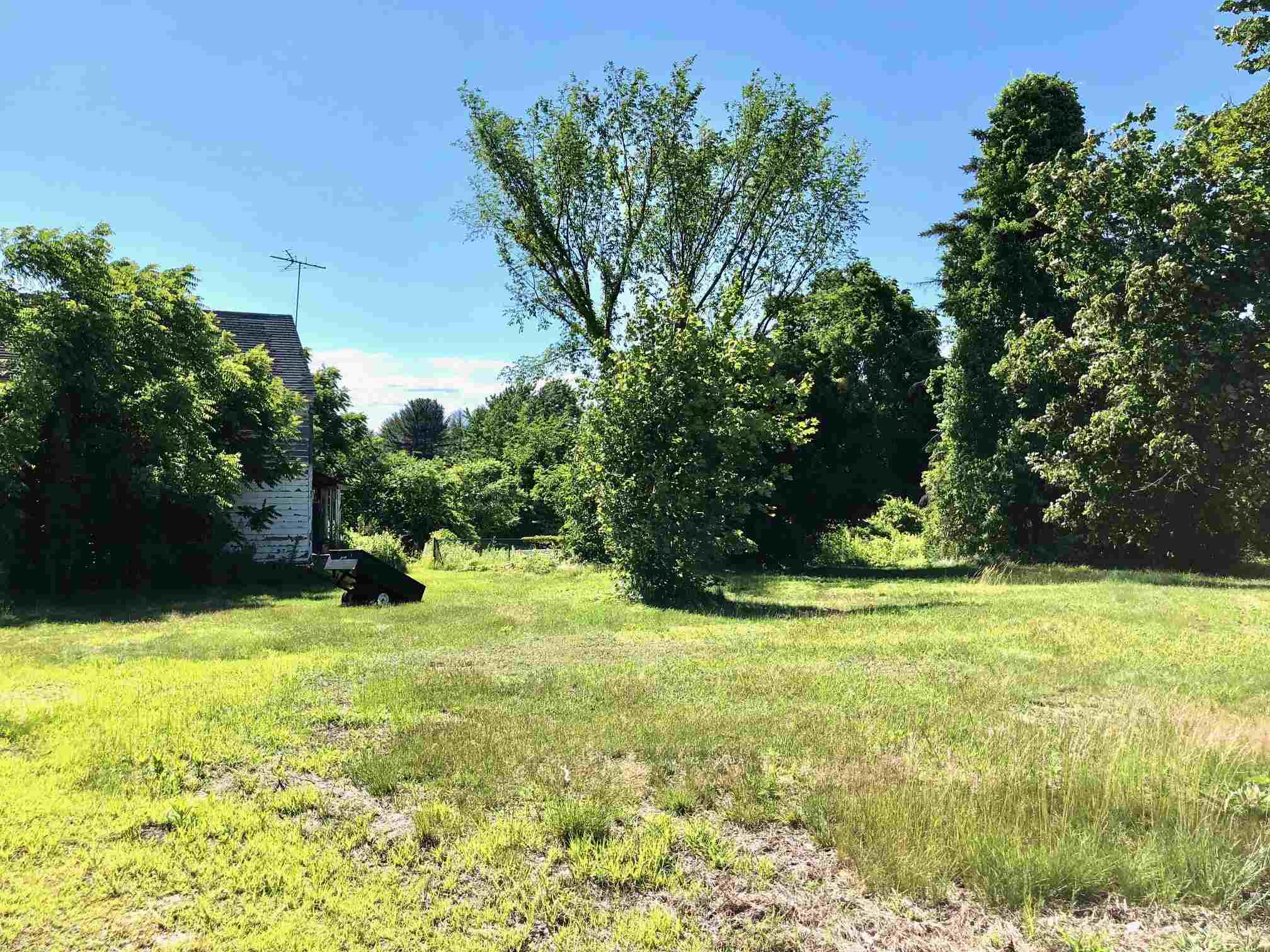 947 Bridge Street Pelham, NH 03076 - Photo 3 of 3