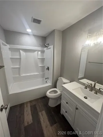 $325,000 | 104 Crystal Springs Road, Linn Creek, MO 65052