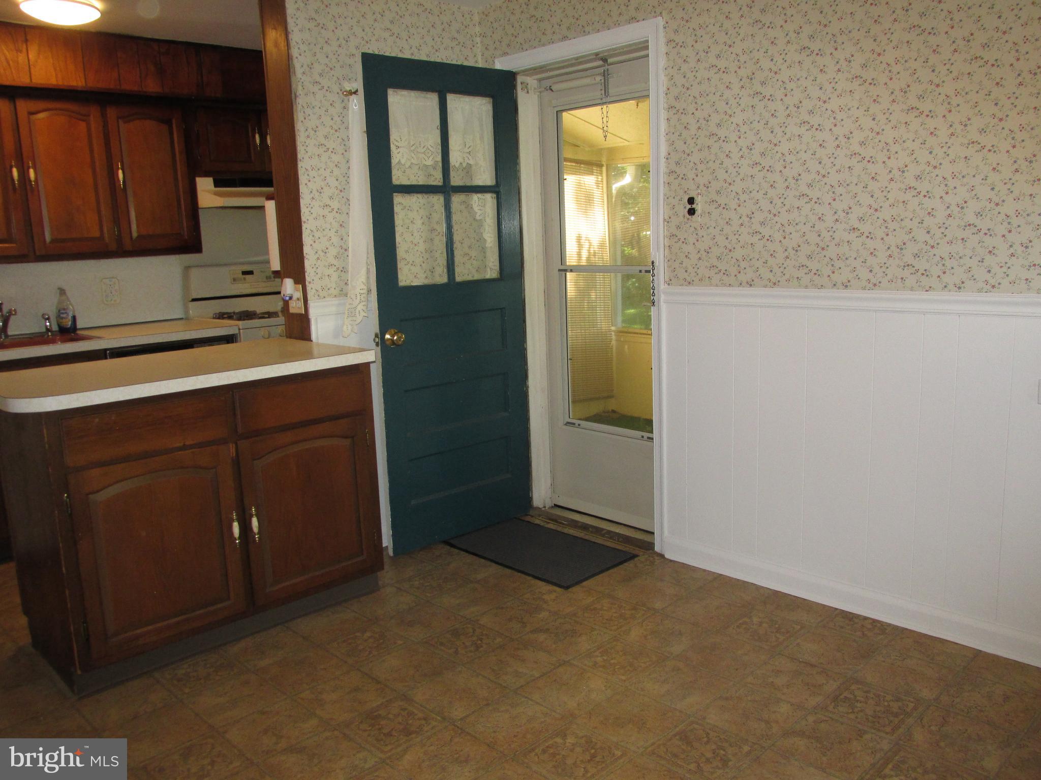 209 Lyster Road Oreland, PA 19075 - Photo 17 of 53 Gallery Image 17