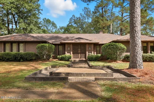 $398,000 | 5230 Brookleigh Drive, Byram, MS 39272