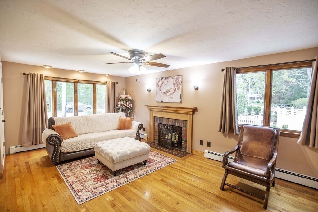 13 Sylvan Road Billerica, MA 01821 - Photo 8 of 41