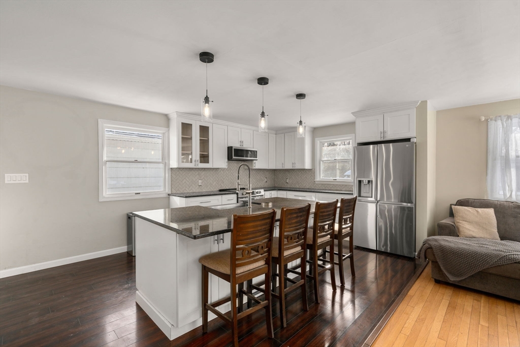 48 Butler Street Salem, NH 03079 - Photo 3 of 21